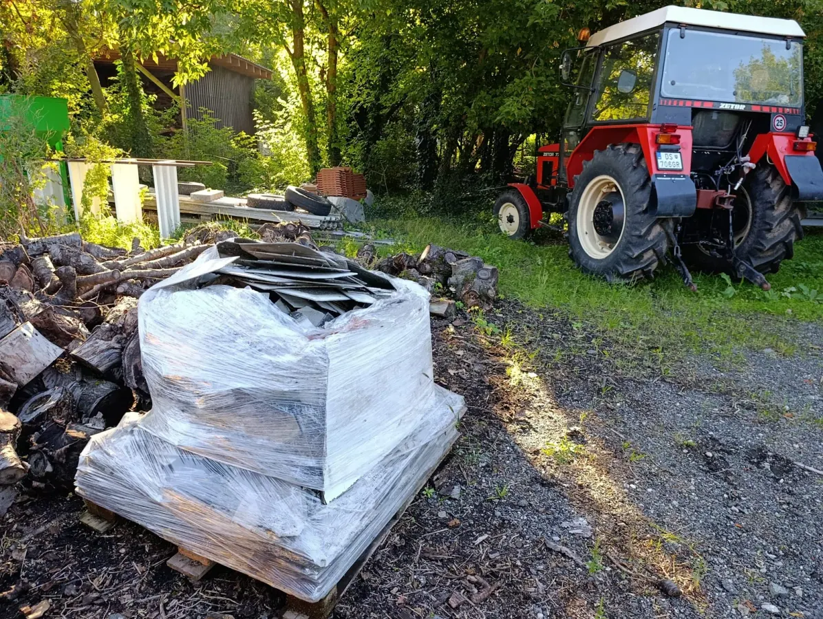 Likvidovanie azbestu ASTANA — zabalený materiál pripravený na odvoz